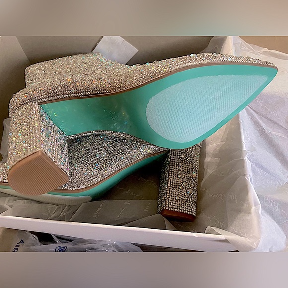 Betsey Johnson Cady Silver Sparkly Rhinestone Dress Bootie Women’s New Size 8.5 - Picture 9 of 16